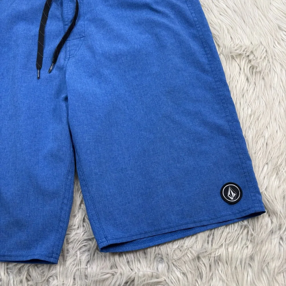 Volcom Men's 33 Blue Board Shorts 4-Way Stretch Surf Beach Swim Trunks